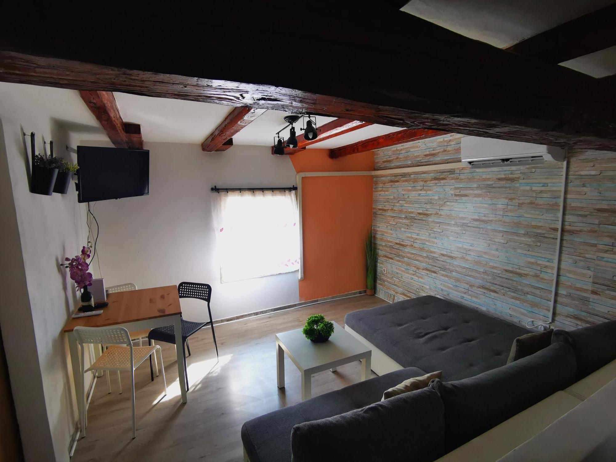 Attica Apartment Pula Extérieur photo